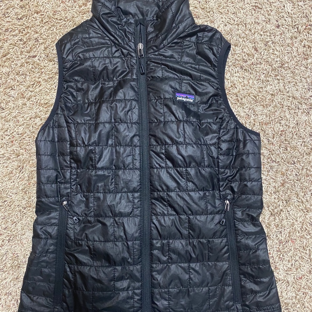 Women’s  patagonia Nano puff vest